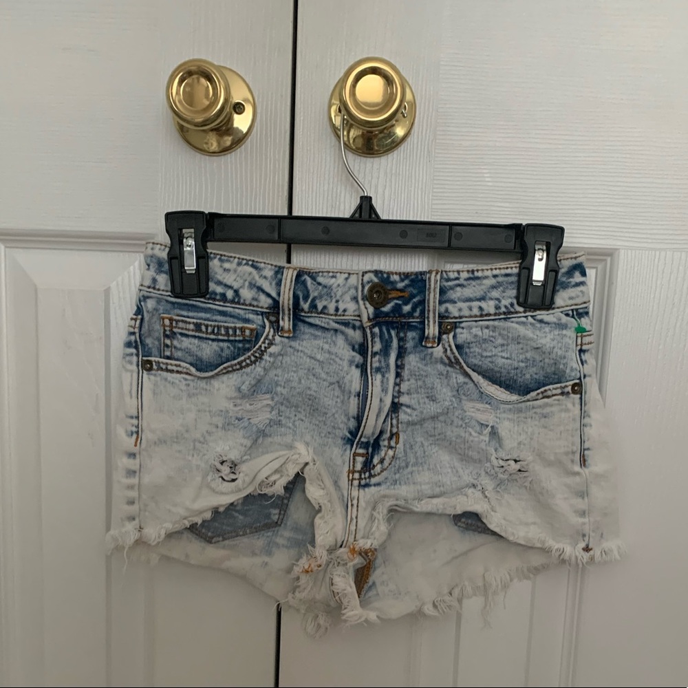 Bullhead jean shorts